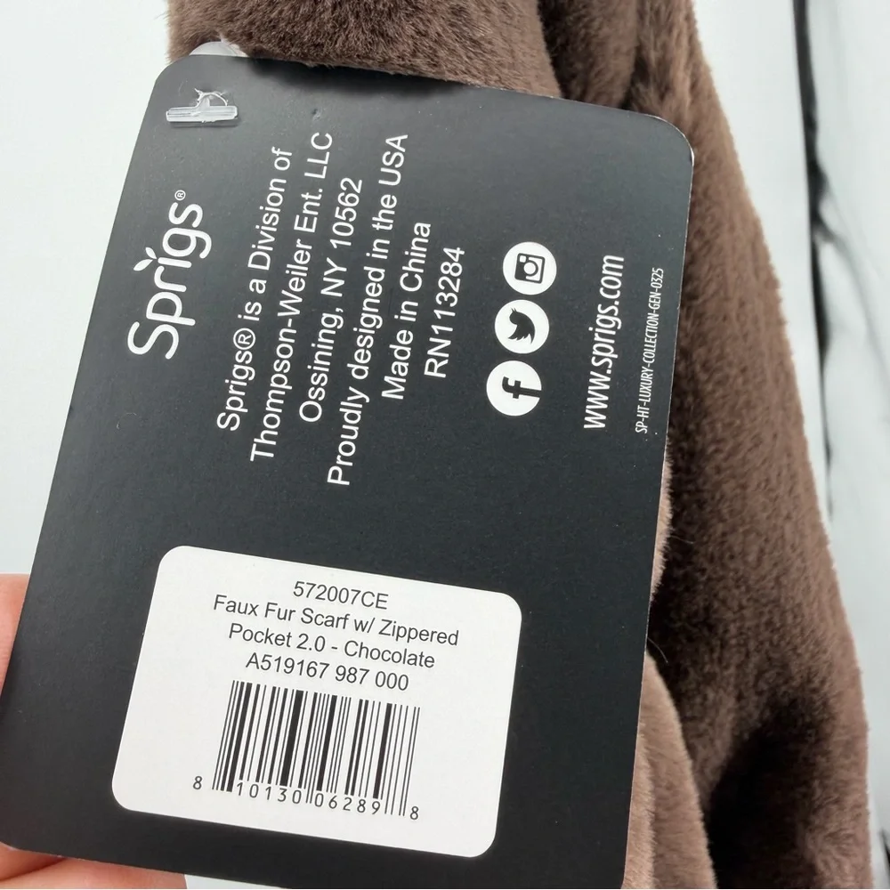 NEW Sprigs Faux‎ Fur Scarf w/ Zippered Pocket 2.0- brown